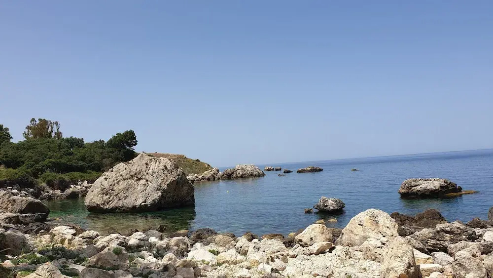 Villa Baialuce a stone's throw from the Faraglioni and the Zingaro Reserve