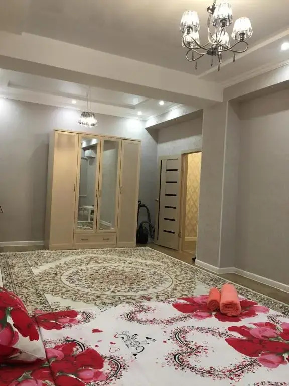 Trillioner Apartment 885