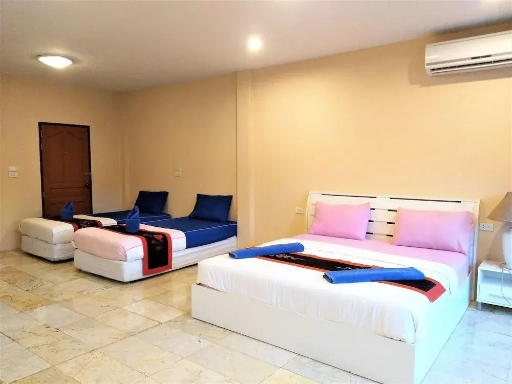 Khao Saming Paradise Resort