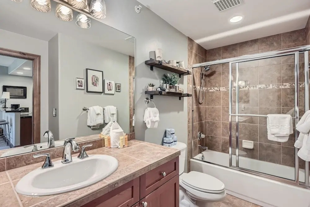Cozy 1BR Near Trails w/ Shuttle to Slopes and Town