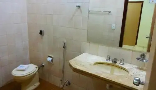 Hotel Monte Carlo Uberaba - Próximo ao Hospital UFTM , Hospital Dr Hélio Angotti e Hospital Regional Uberaba