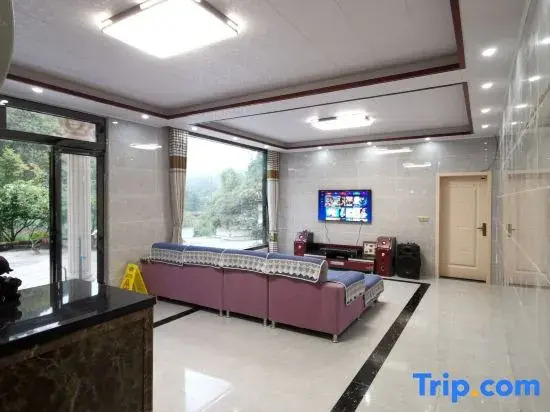 Shennongjia Bear Infestation Homestay