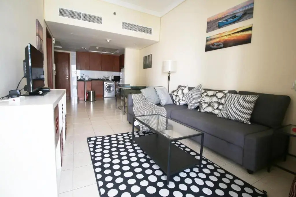 RH- Lake Terrace, Cluster D, JLT, 1BR near Metro