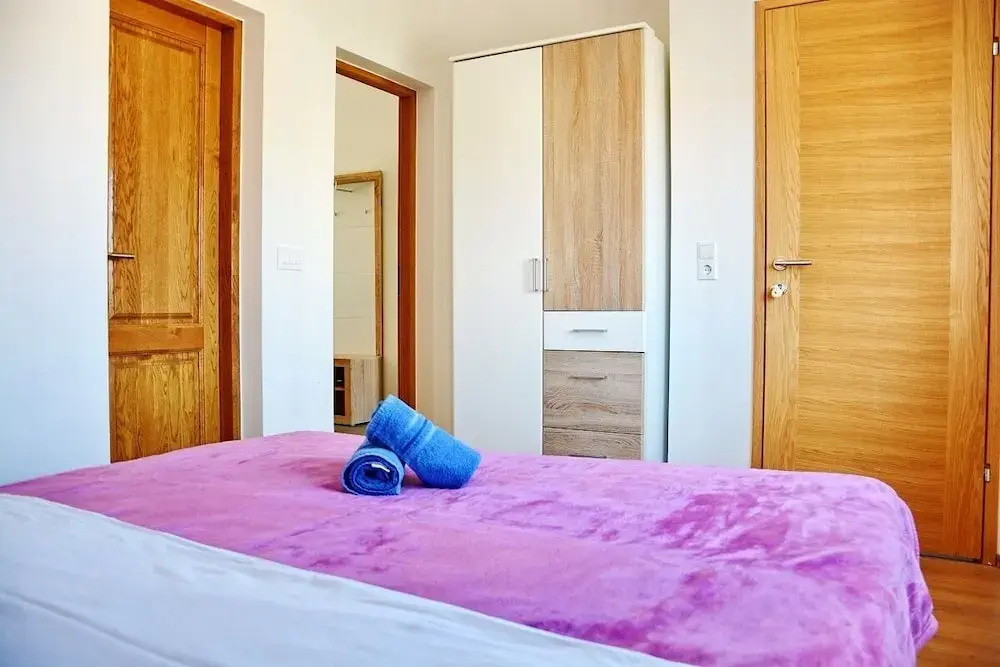 Charming Apartment in Vrsi Mulo, Great Place in Dalmatia for Family Vacation
