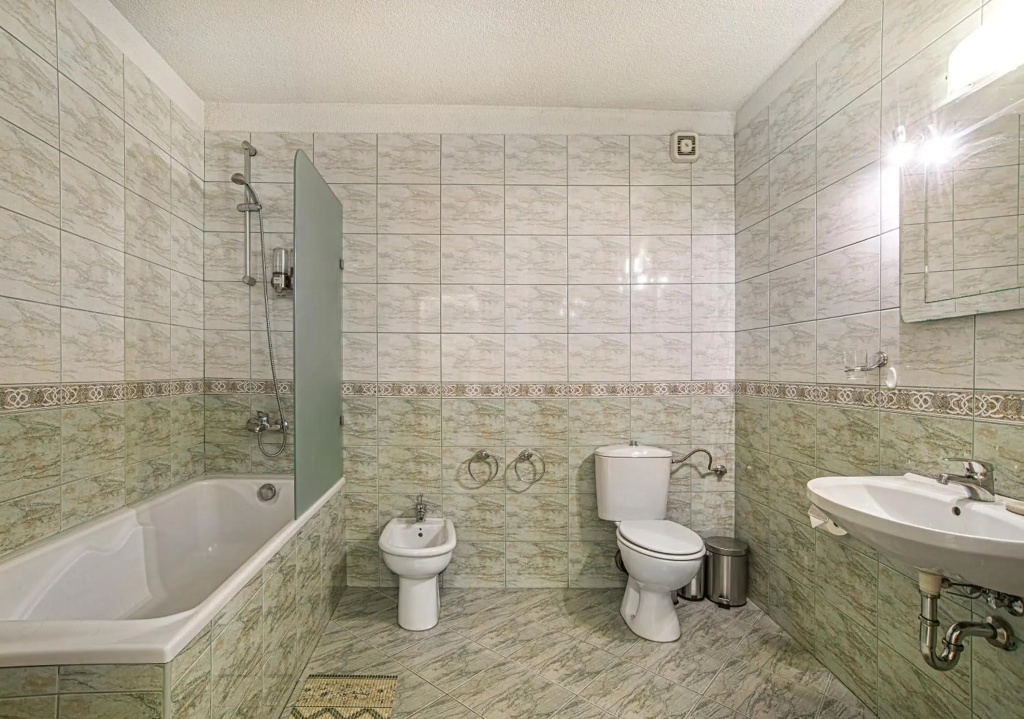 Big 2-Bedroom Apt - Each Stay Triggers Donation to Non-Profit Organisation