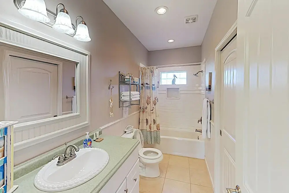 New Listing! Family-friendly Gem - Walk To Beach! 2 Bedroom Home