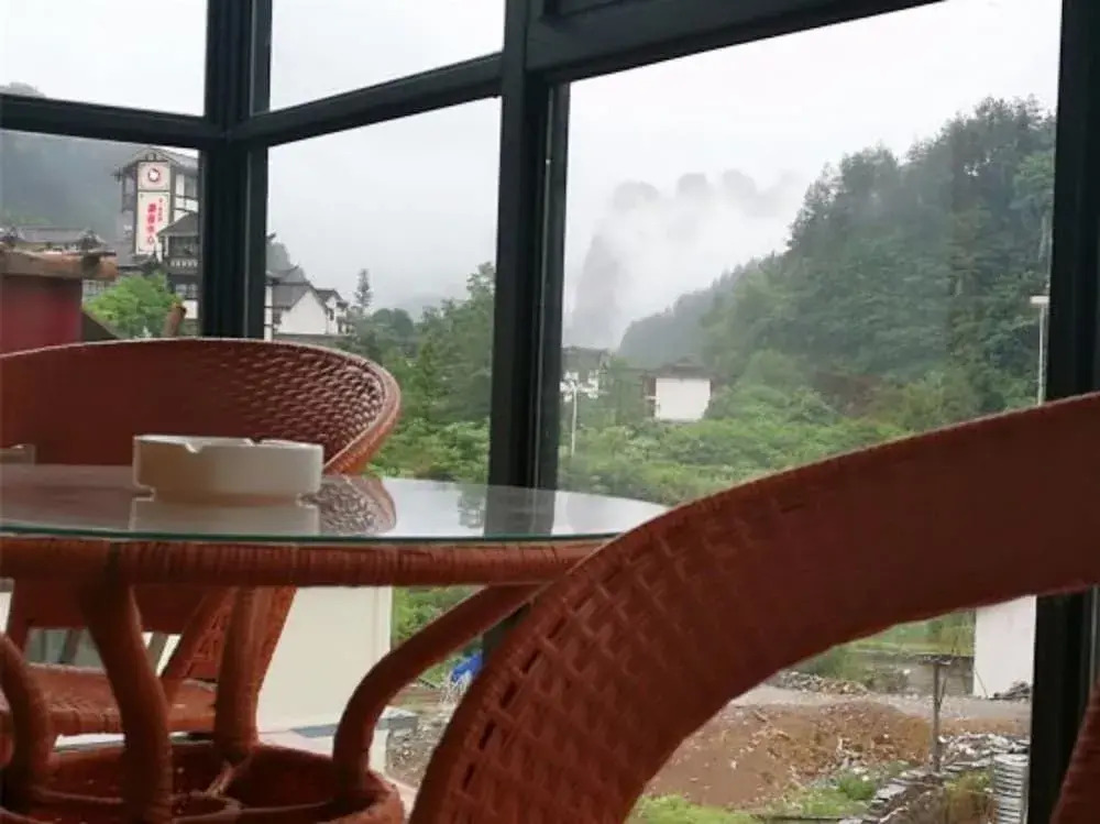 The Bamboo Inn with Mountain-view