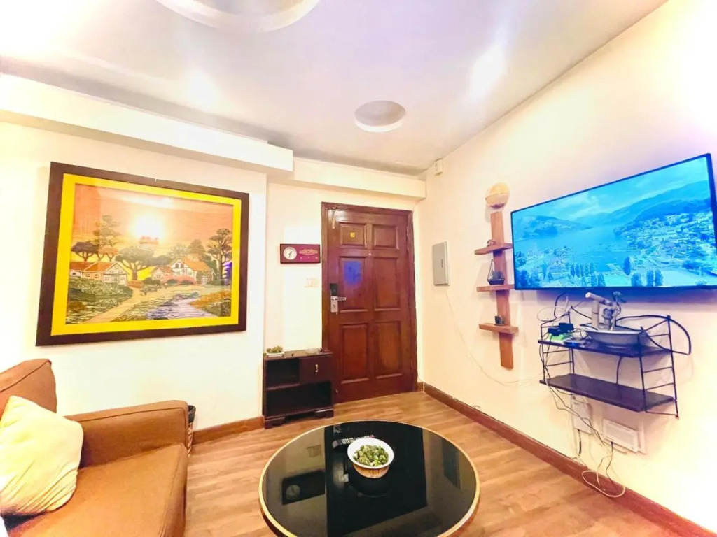 Stunning and Peaceful 1BHK,Free Parking + WIFI