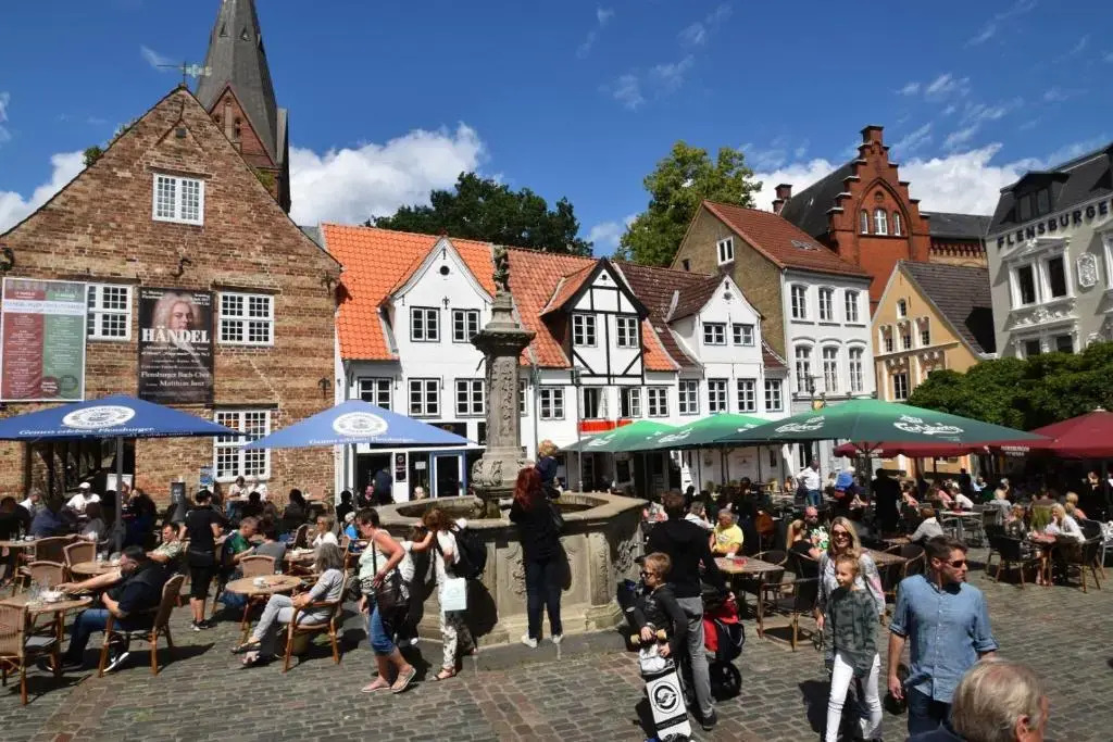 fewo1846 - Dampfer Alexandra II - urige Wohnung mit zwei Schlafzimmern am Nordermarkt im Stadtzentrum