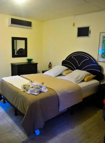 The Landing Hotel And Restaurant