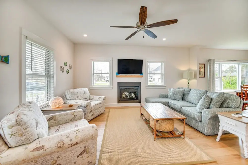 Walk to Beach & Central Park: Home in Cape Charles