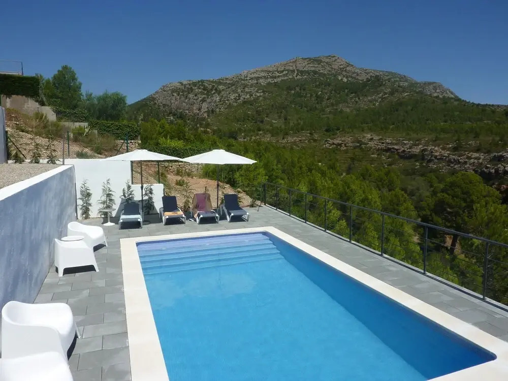 Modern Villa With Private Pool and Stunning Views of Nature