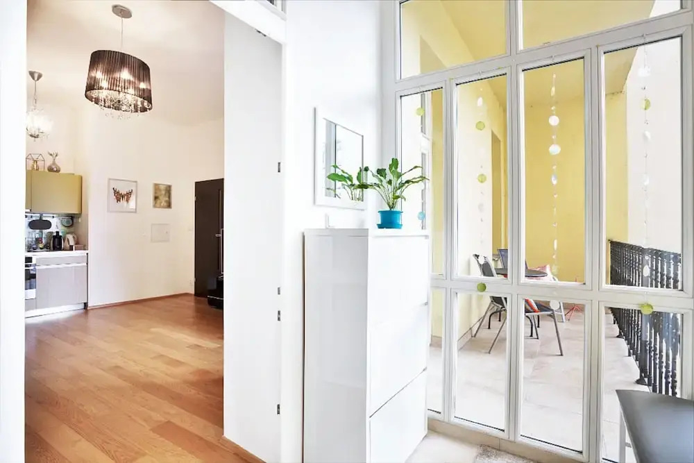 Charming Two-Bedroom Apartment Next To The Emmaus Abbey