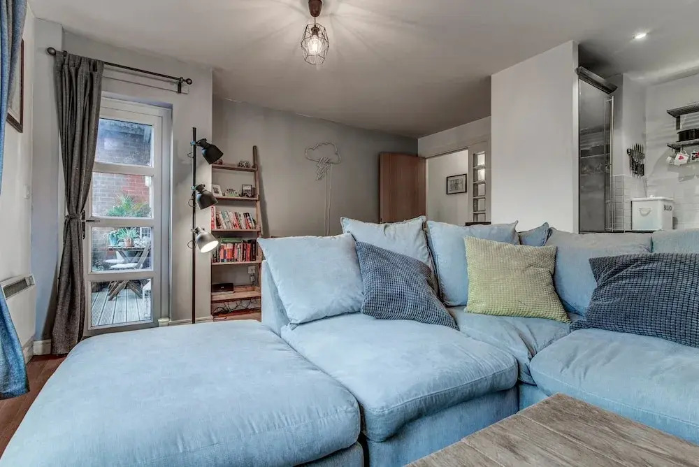 Bright, Spacious 2BR Ancoats Apt for 4 W/balcony
