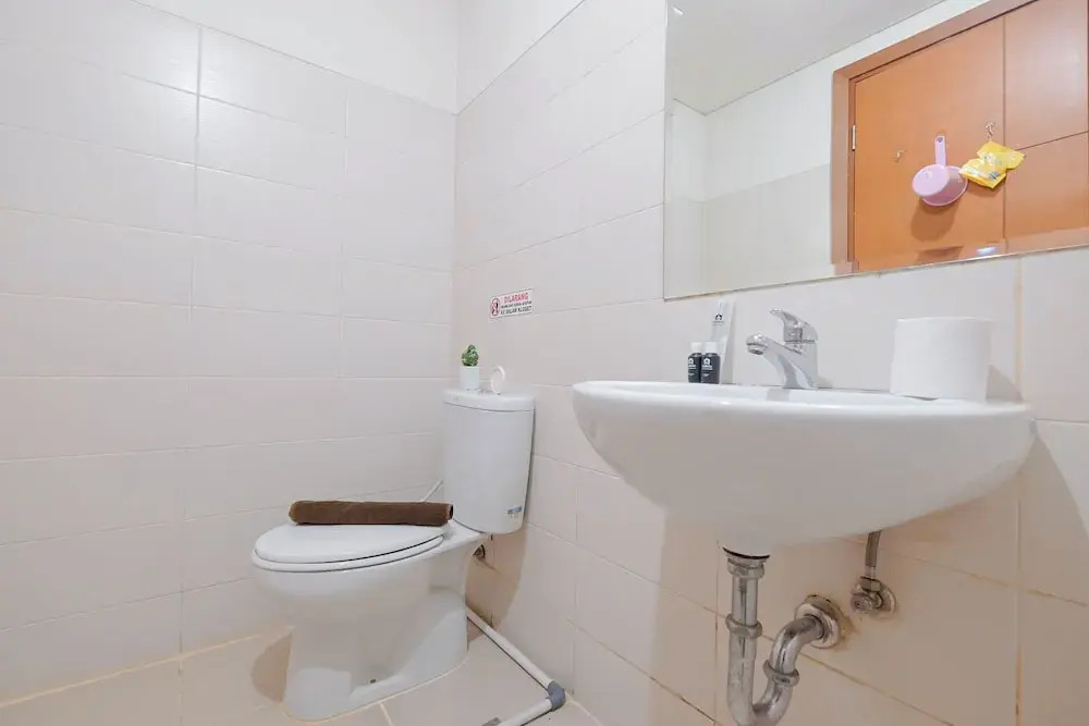 Studio Apartment Near Kalibata Station At Woodland Park Residence