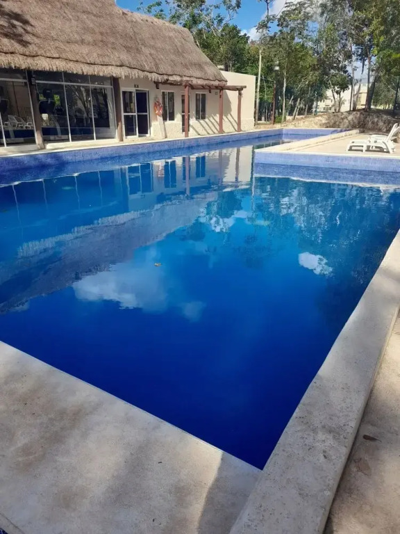 Devoted Hoestel in Cancun With Equipped Kitchen, Pool, Close to Beaches & More!