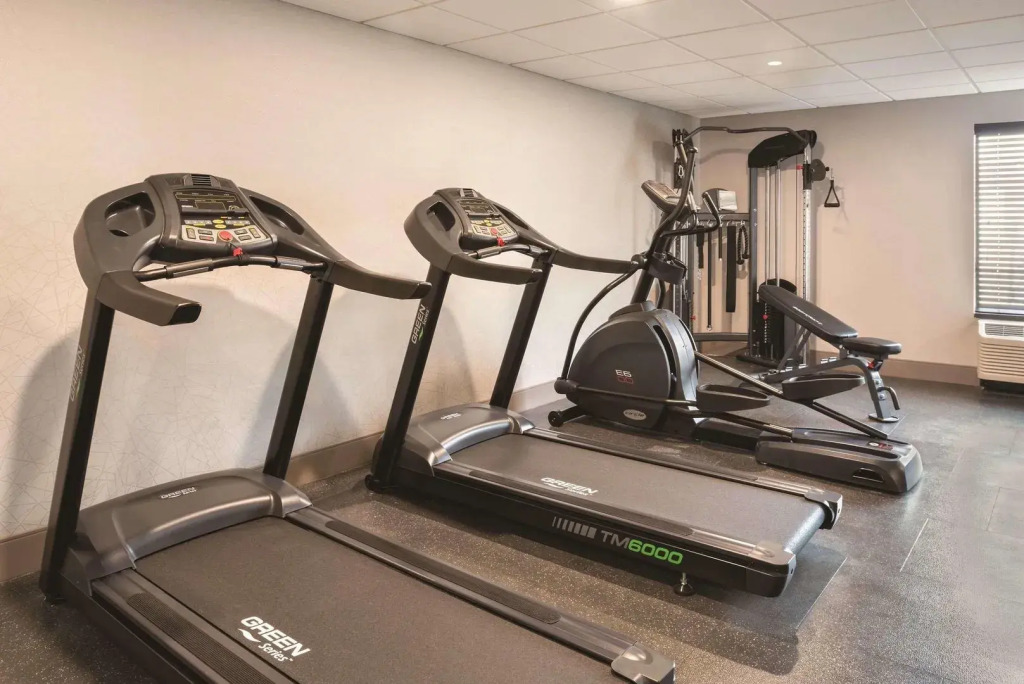 Country Inn & Suites by Radisson, La Crosse, WI