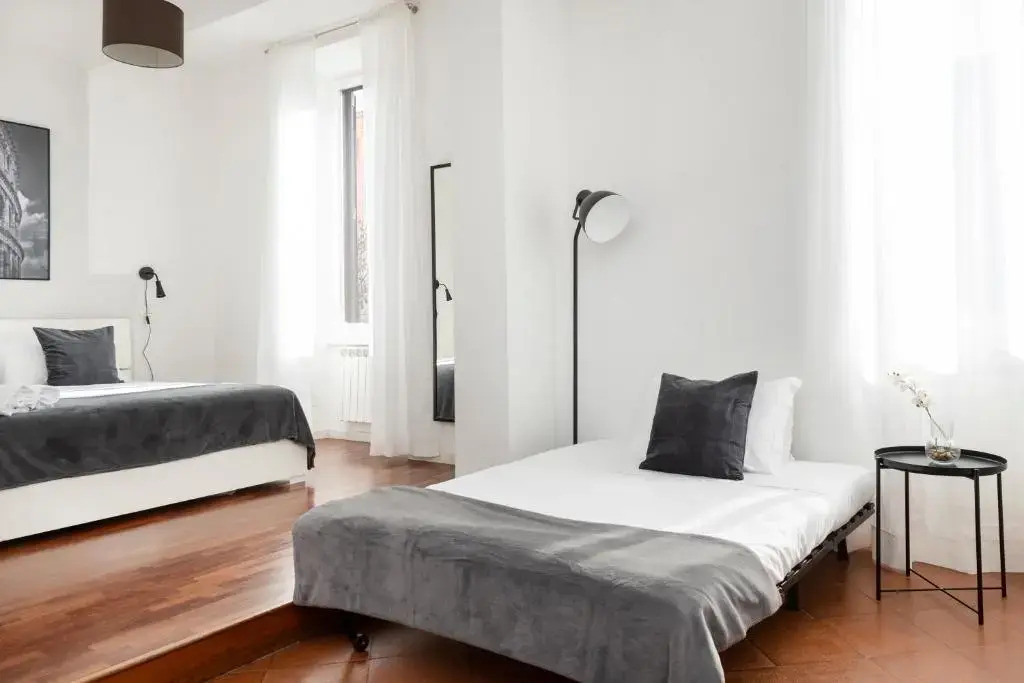 White Flat Termini