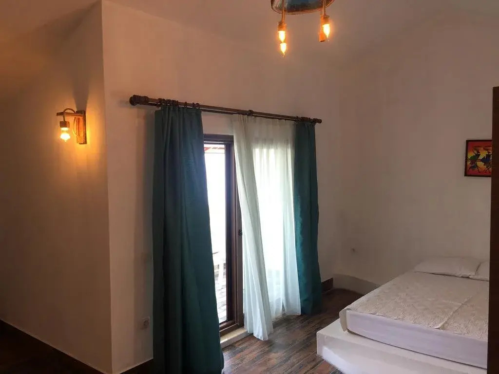 Assos Margot Hotel