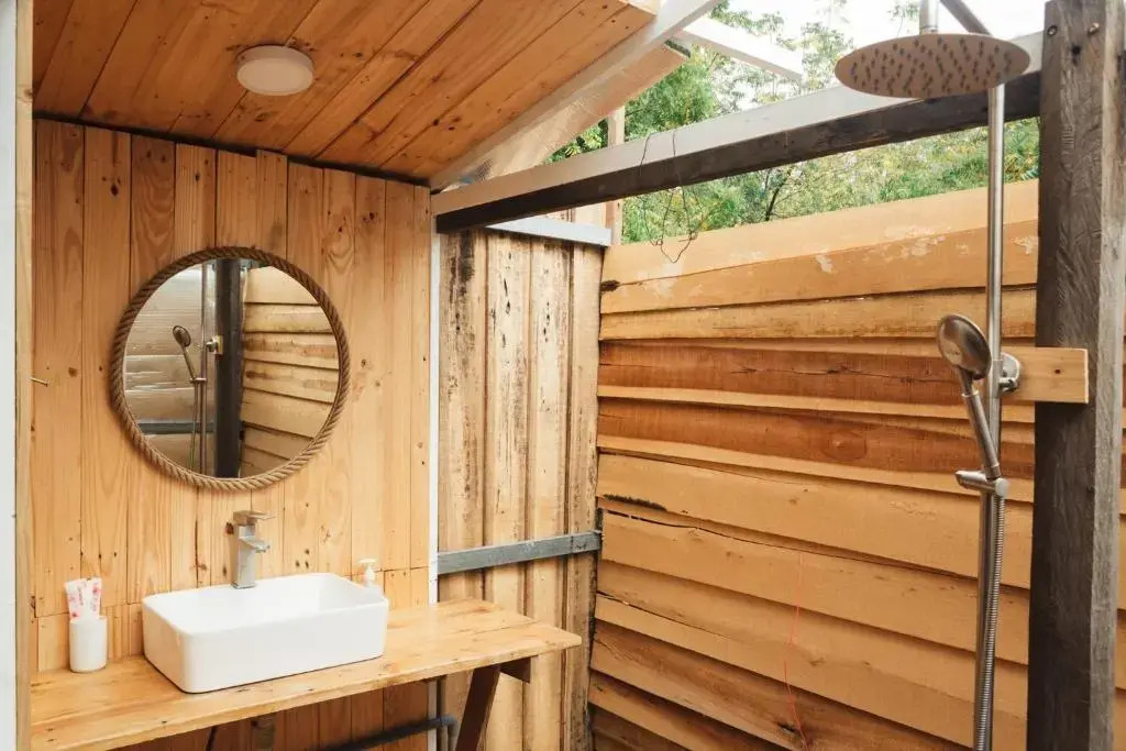 Villa Đảo Hoa Vàng Cam Ranh- Venuestay