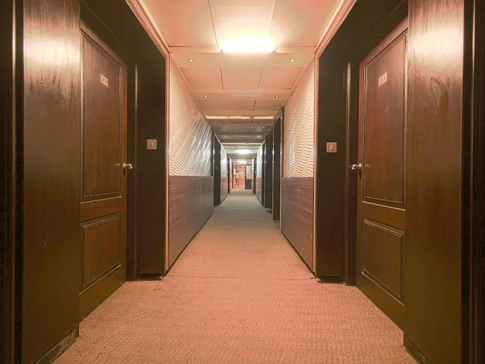 OYO 7752 Hotel Diva Residency