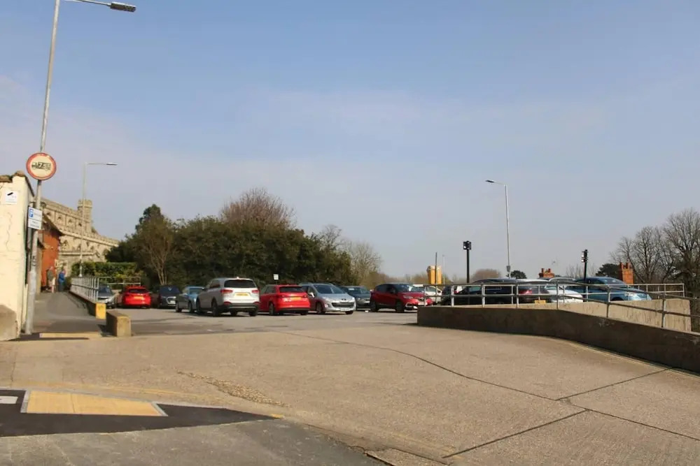 Remarkable 3-bed Apartment in Newport Pagnell