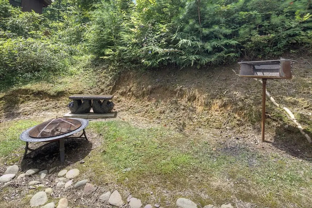 Cupids Hideaway by Heritage Cabin Rentals