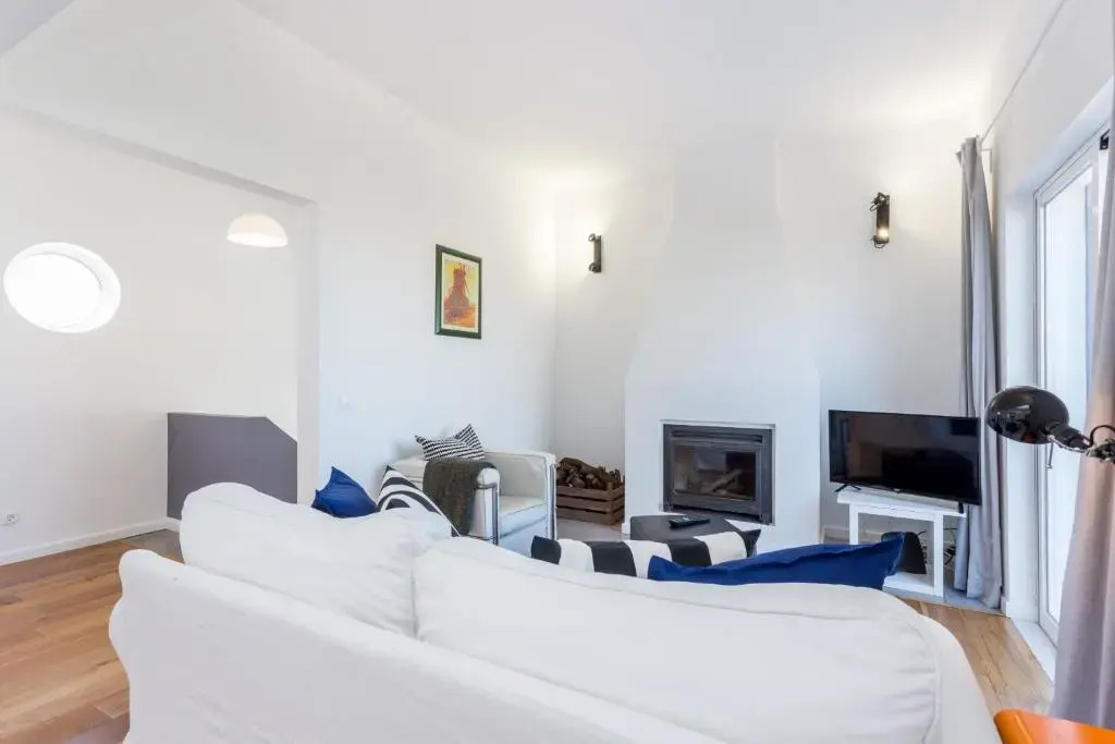 Casa Furneaux by Seewest