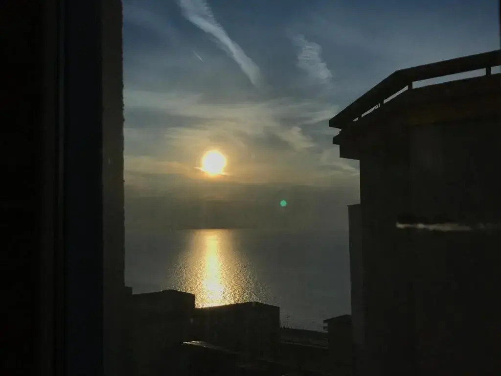 21-Floor Sunset