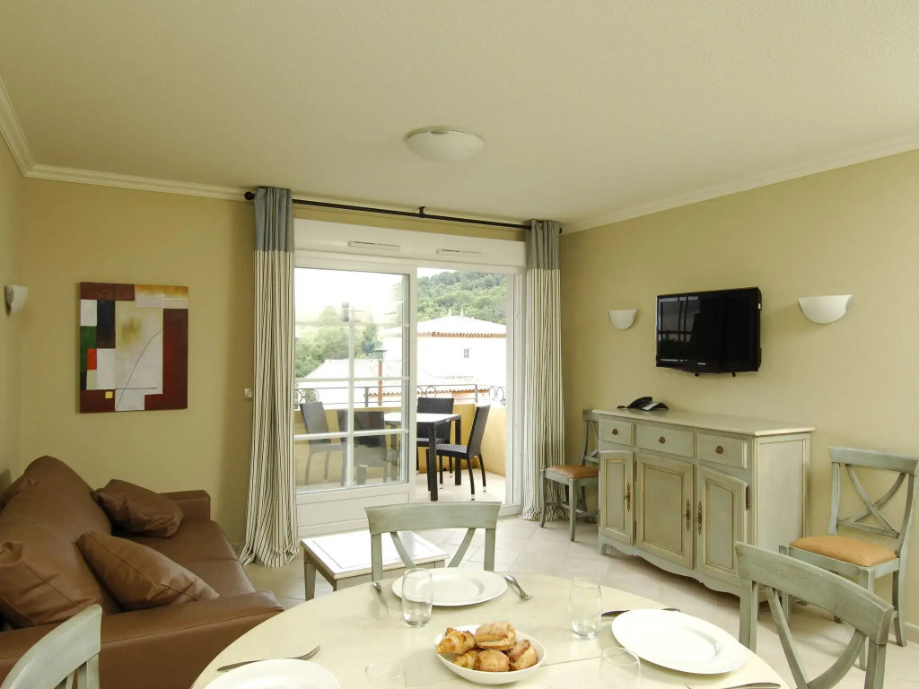 Comfortable studio with dishwasher in the middle of Provence