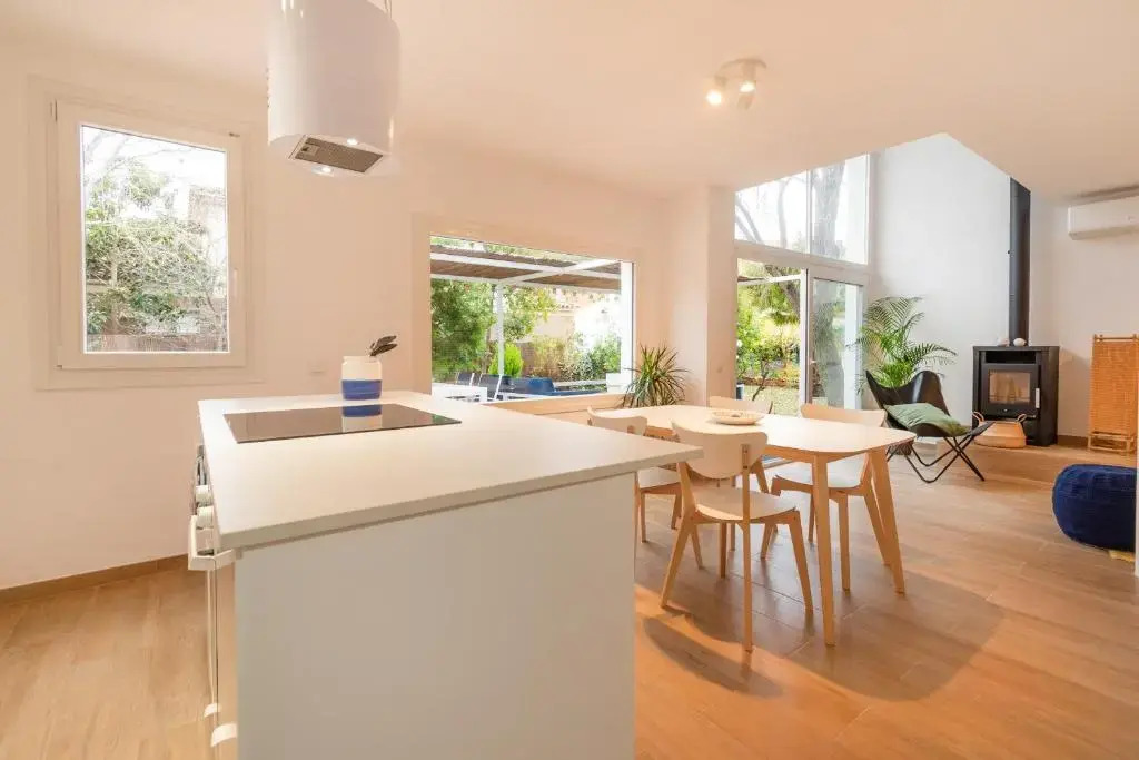 Casa con gran jardín cerca de la playa - 5 personas