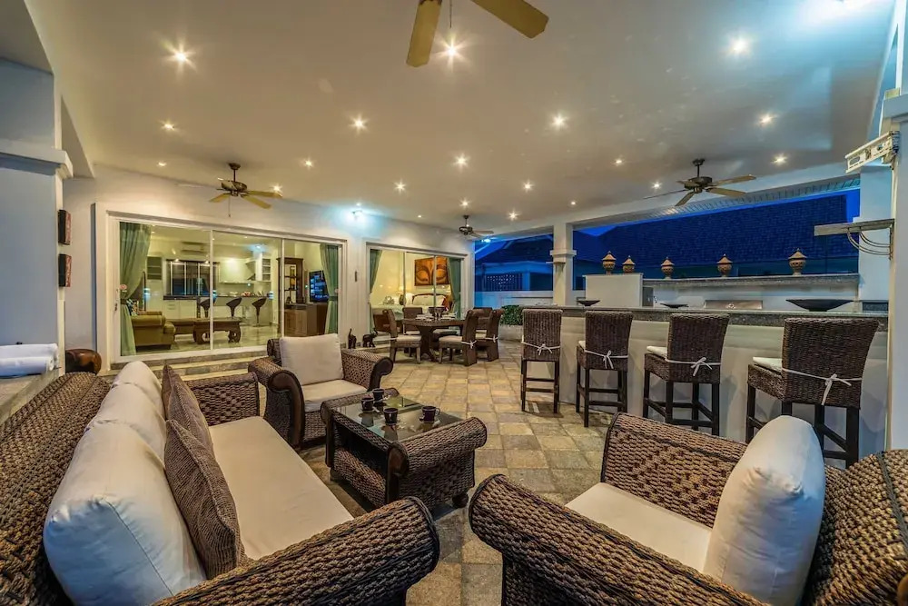 Private 3 Bedroom Pool Villa PP10