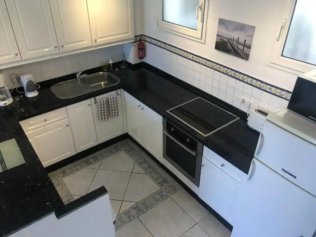 Beach House with Direct Access To Calahonda Beach And Open Sea Views Cs183