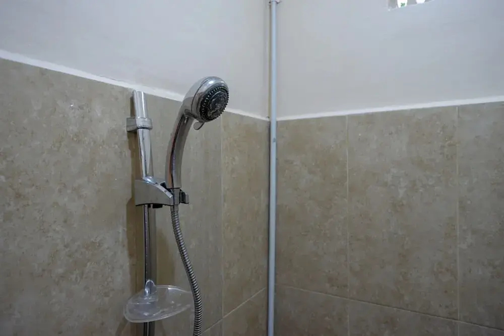 RedDoorz near Millenium Waterpark Palu