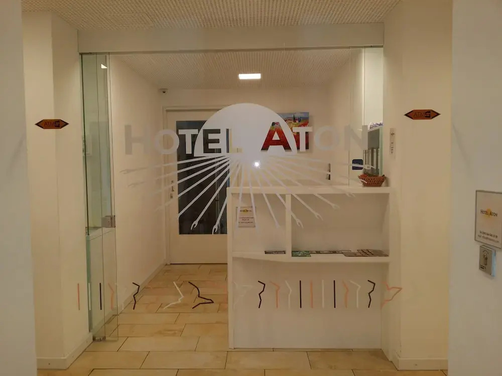 Hotel Aton
