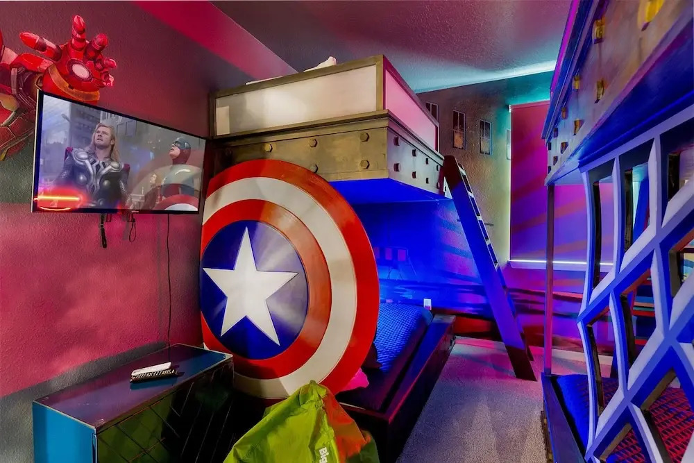 Sr013v: 9 Bed, Avengers, Frozen, Ping Pong