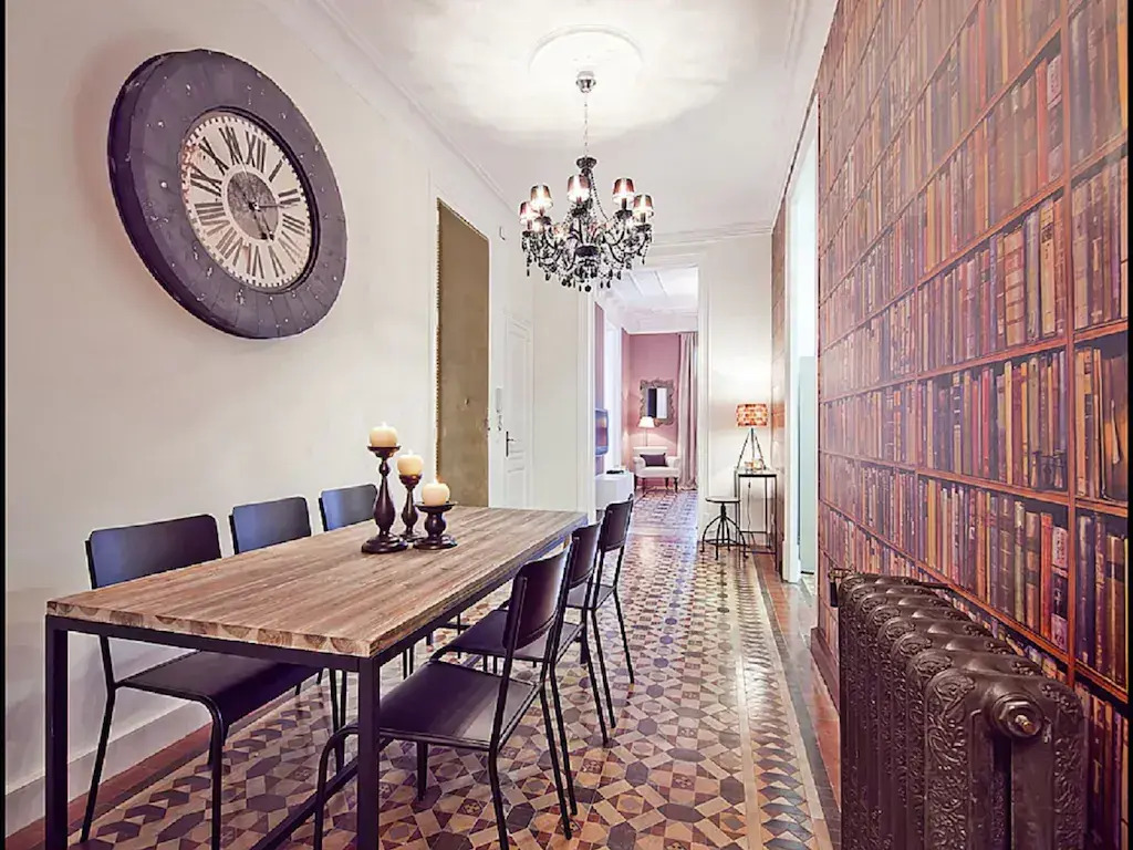 Luxurious apartment for 5 people recently renovated in the center of Barcelona