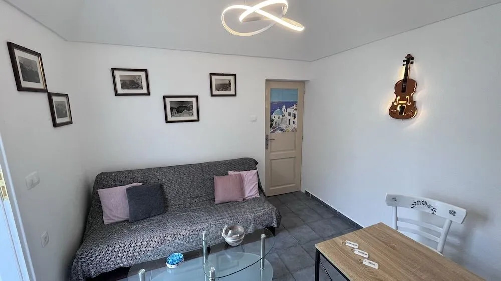 Villa Sertis Santorini