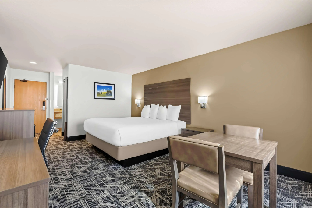 Best Western Plus Caldwell Inn & Suites