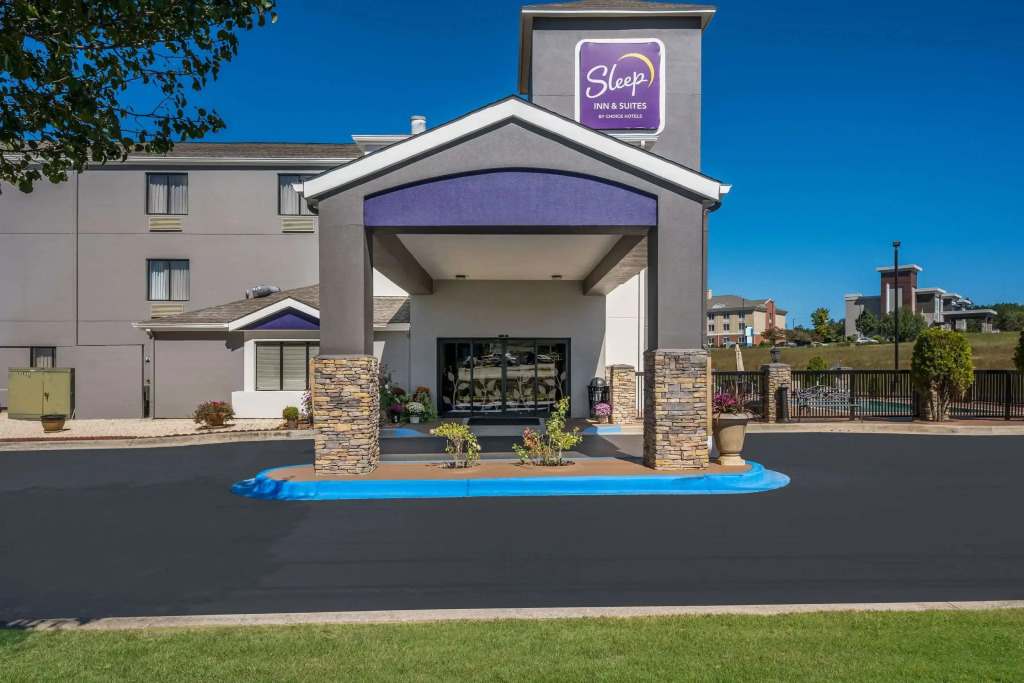 Sleep Inn & Suites Cullman I-65 exit 310