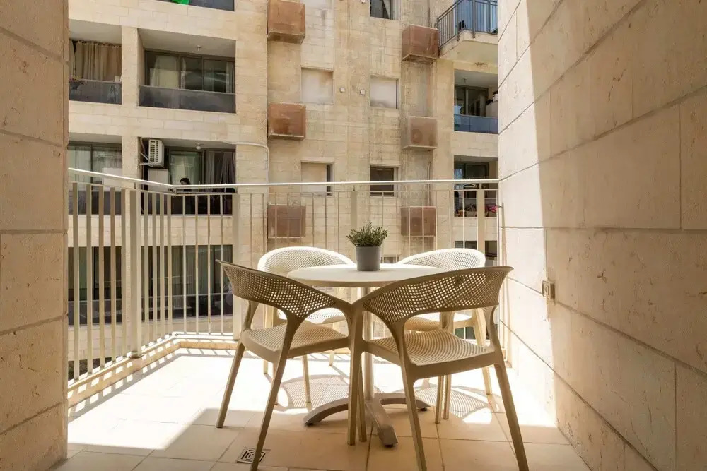 Jaffa- Beautiful 3 Bedroom Apartment Best Location