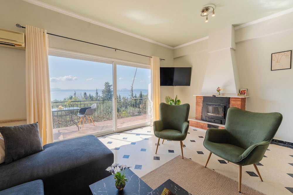 The 7 Trees Apartments by Konnect, Nisaki