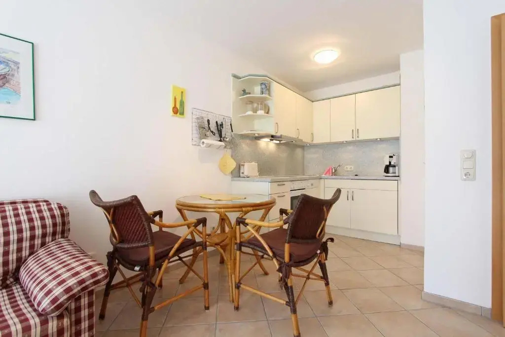 Ostlandstraße 12 Whg 2 EG