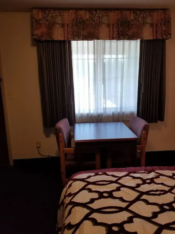 Valley Inn - Lebanon Oregon