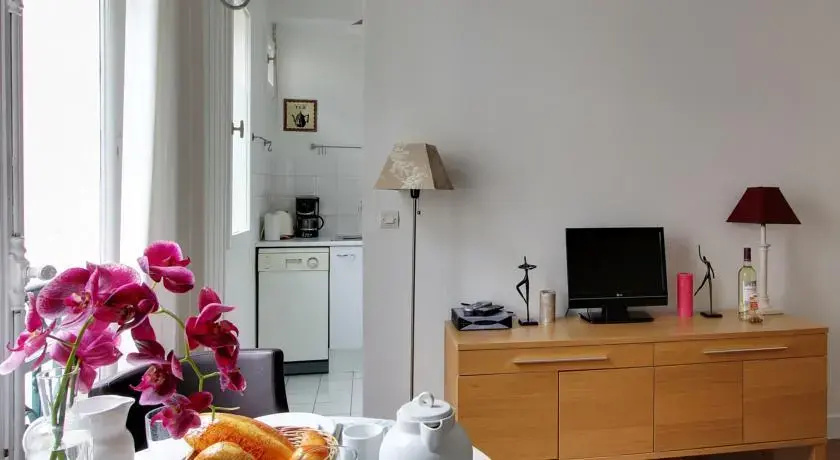 Parisian Home - Invalides