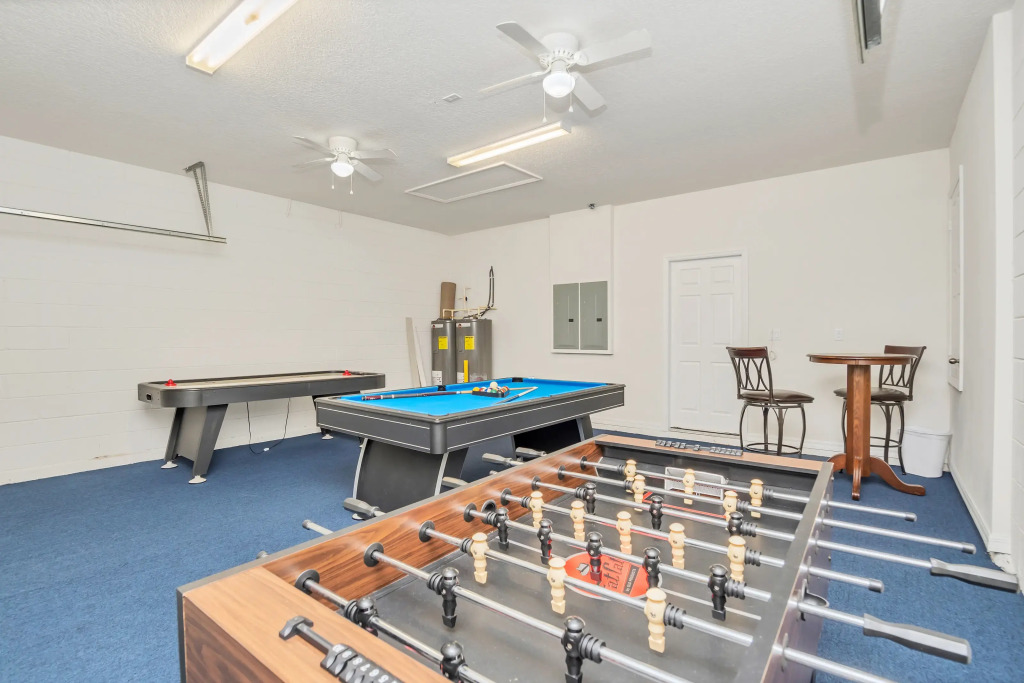 1210YC Luxury 6 bedroom 5 bathroom with Spa, Davenport, US