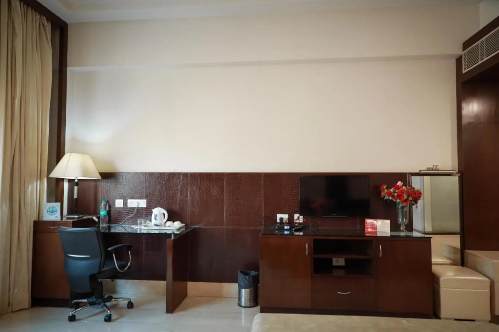 Hotel Airport Residency