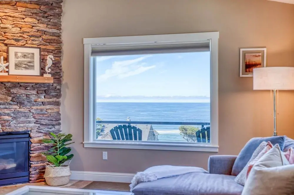 Rooftop Ocean Views and Garage Recreation - Stunning Coastal Treasure
