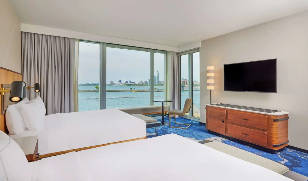 Sable At Navy Pier Chicago, Curio Collection By Hilton