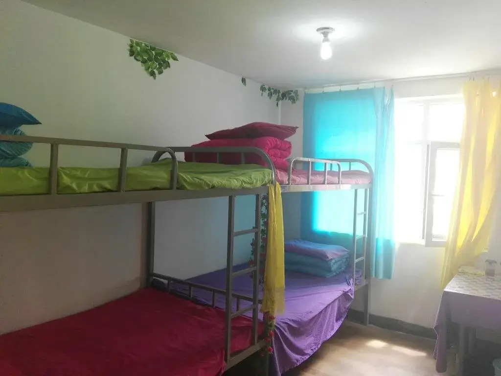 SevenColor Space Hostel